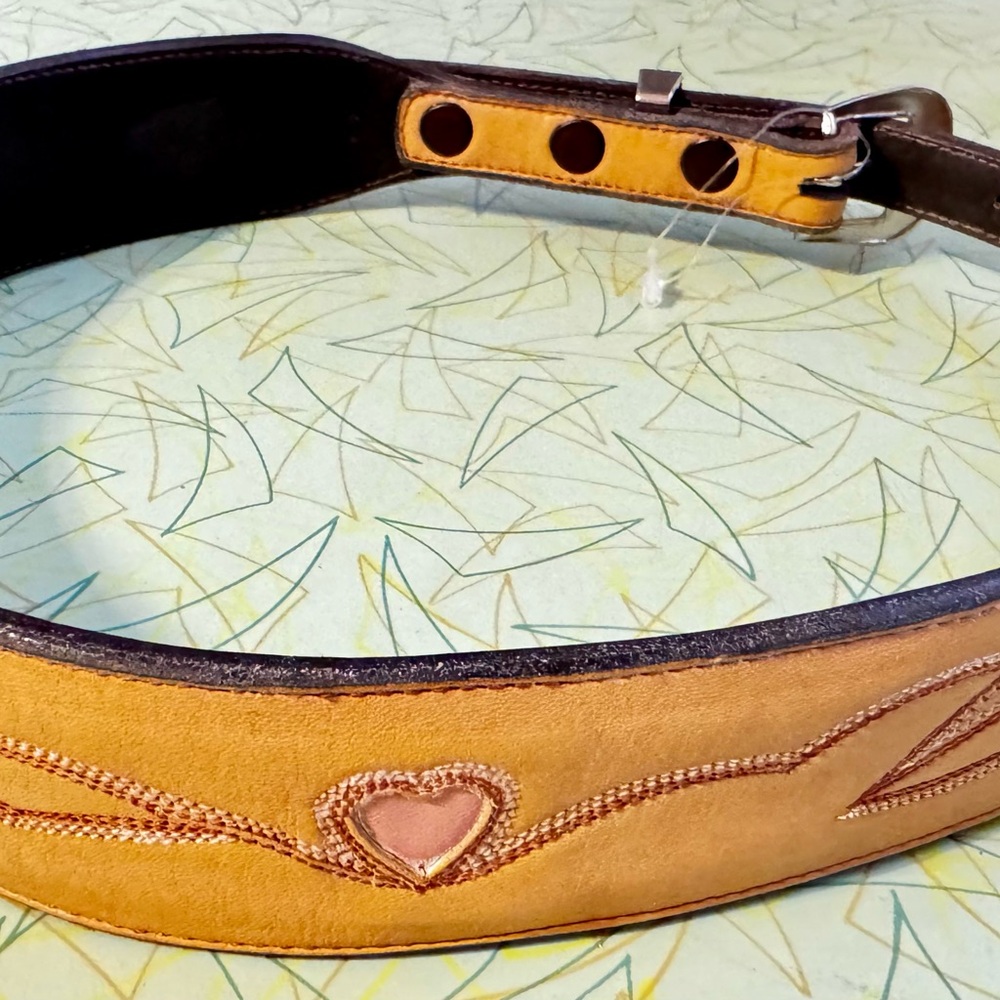 Vintage Western Larry Mahan Tan Leather Belt Pink Hearts Silver Buckle Sz 24